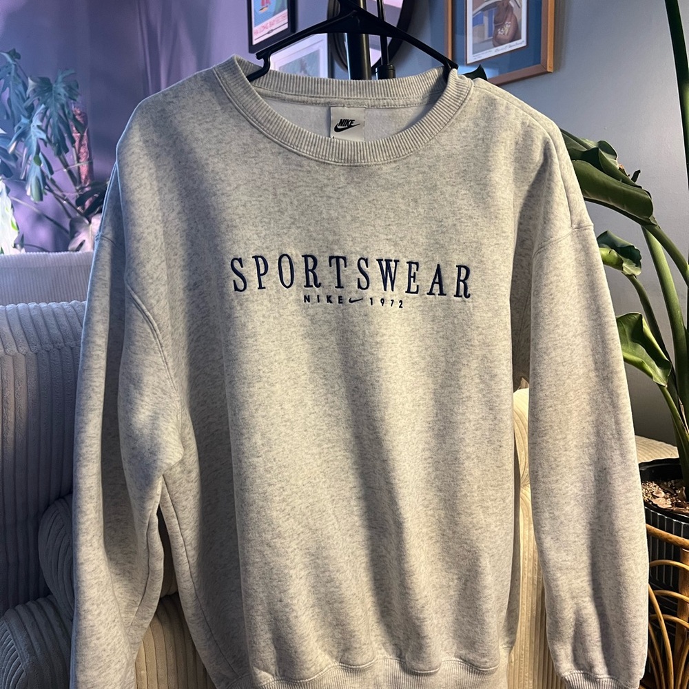 Women’s Oversized Vintage Crew Neck Sweater